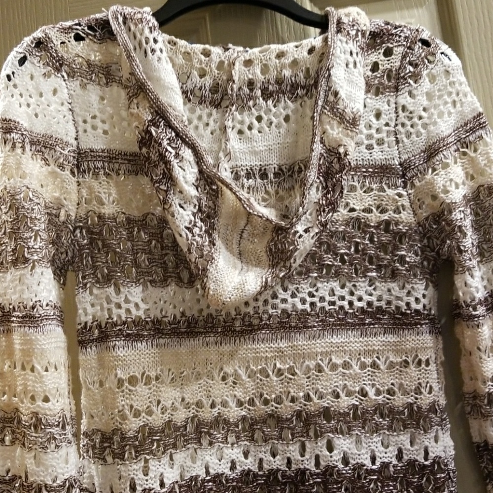 Sweater - Picture 2 of 3